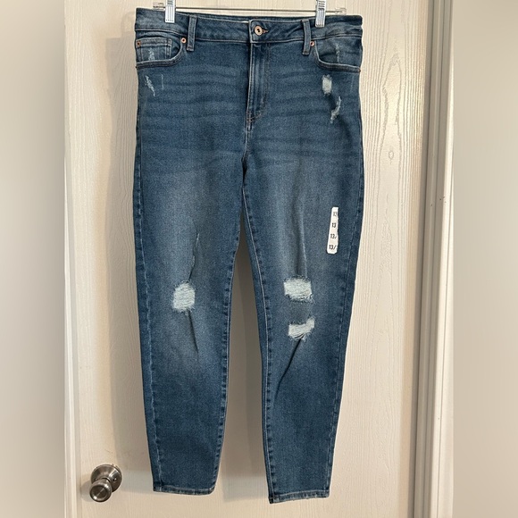 Celebrity Pink Denim - Celebrity Pink | Distressed Blue Jeans | Size 13/31